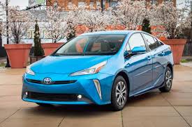 Has anyone been successful at raising the ground clearance on 2016 or 17 prius and by how much? 2020 Honda Insight Vs 2020 Toyota Prius