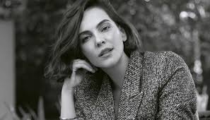 Tainá Muller vive uma heroína amoral em "Bom Dia, Verônica"