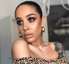 „el a lucrat la acest aspect. Spynews Ro È™tire Antena Stars Ce Ar Fi Vrut SÄƒ IÈ™i Facebook