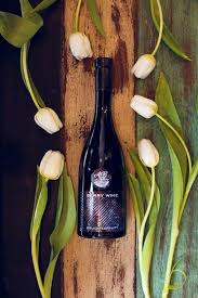 Superfructe ale verii, murele sunt folosite cu succes în medicina tradițională pentru tratarea și prevenirea unor afecțiuni, datorită conținutului lor bogat în substanțe nutritive. Vinul De Mure O DelicatesÄƒ Ziarul Agricol