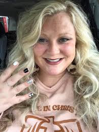 Can I be your nail lady?