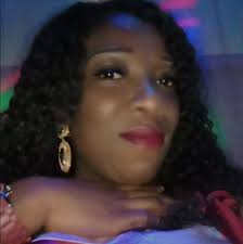 What are some facts about female police officers?