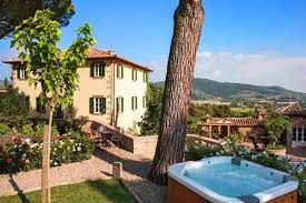 Villa Bramasole Es Villa Laura Under The Tuscan Sun Tuscan Style Tuscan Villa