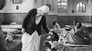 El 26 de agosto se celebra el día nacional de la solidaridad en la argentina, en recuerdo del nacimiento, en 1910, de la madre teresa de calcuta, una de las máximas líderes de la paz mundial y. Humilde Y Sofisticada Asi Era La Madre Teresa De Calcuta Que Conoci Bbc News Mundo