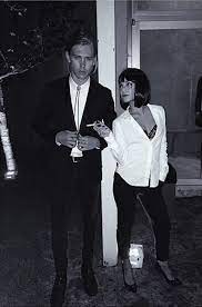 30 Of The Best Celebrity Costumes Of All Time Celebrity Halloween Costumes Best Celebrity Halloween Costumes Pulp Fiction Halloween Costume