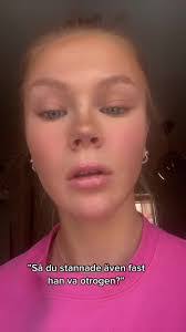 Ellen Blom's Instagram, Twitter & Facebook