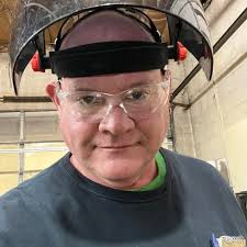 🐍 LOOK AWAY IF SNAKES SCARE YOU 🐍 You are not seeing things, there is a  snake