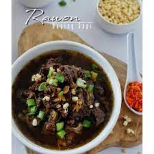 250 gr daging sapi, 1 sachet bumbu instan rawon merk bamboe, 1 liter air, 2 ikat batang serai, 4 lembar daun jeruk, 1 batang daun bawang, potong kecil, secukupnya gula, secukupnya garam, penyedap (jika rasa masih kurang), secukupnya tauge pendek, 1 btg daun seledri. Resep Rawon Daging Sapi Khas Jawa Timur Spesial Harianresep Com