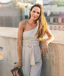 Spytox was able to find 45 possible matches for helena costa. Vgn5zkgg9irx4m