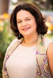 Jennie Ritchie's Instagram, Twitter & Facebook