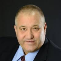 7600+ perfiles de «Lauro»