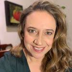 Ele Draher's Instagram, Twitter & Facebook