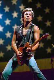 Брюс фре́дерик джо́зеф спри́нгстин — американский певец, автор песен и музыкант. How Bruce Springsteen Inspired Lad From Luton To Write Hit Feelgood Movie Blinded By The Light