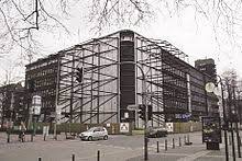 Kernsaniert wurde das teils baufällige haus von 2001 bis 2013, für sage und schreibe 69 millionen euro. Hans Sachs Haus Wikipedia