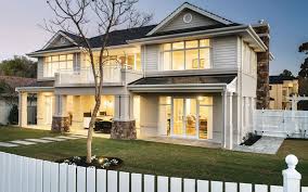 Beach cottage style beach house decor style at home casas california weatherboard house queenslander hamptons style homes casas containers facade house. 5 Must Have Hamptons Design Features