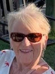 Linda Goodpaster's Instagram, Twitter & Facebook