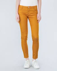 Codes promo, ventes flash, livraison offerte, trouvez le produit de vos rêves à prix réduit ! 51 Meilleures Idees Sur Pantalon Moutarde Idees Pantalon Moutarde Pantalon Mode