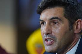 Paulo fonseca , dopo aver guidato la roma per due stagioni, potrebbe presto affrontare una nuova avventura. As Roma English Twitterissa Press Conference Coach Paulo Fonseca Has Arrived To Preview Sunday S Serie A Game Against Genoa Key Quotes To Follow Asroma Romagenoa Https T Co Eckmozlc8d