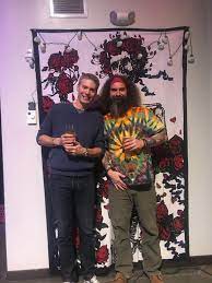 This past friday (4/10), the grateful dead launched a new streaming series for everyone who could use a little more entertainment in quarantine. A Beer And A Moment With David Lemieux At Dogfish Head Last Night Gratefuldead