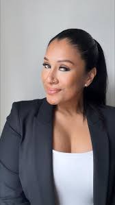 Robin Malott's Instagram, Twitter & Facebook