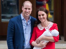Aus diesem grund hat das herzogpaar von cambridge bisher ungesehene familienbilder veröffentlicht. Herzogin Kate Und Prinz William Der Babyname Wurde Verkundet Liebenswert Magazin