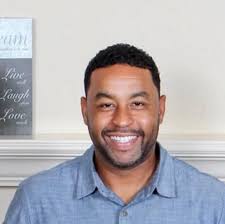 Edwin Garrett's Instagram, Twitter & Facebook