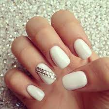 Jun 13, 2021 · diseños de uñas en gel, cortas y elegantes para lucir en verano uñas blancas sutiles y discretas que rejuvenecen después de los 40 diseños de uñas inspiradas en las piedras preciosas que. 100 Ideas Para El Diseno De Unas Con Piedras Trendy En 2017