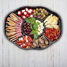 Quick And Easy Meals Recipes Woolworths Deli Platters Food Platters Food And Drink