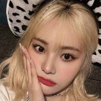 Magpie by Eve Ainsworth