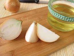 Take onions and make juice putting them in the electric juice extractor. Onion Hair Oil Fight Dandruff Gray Hair And Adds Shine To Your Hair Most Searched Products Times Of India