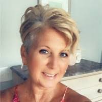 Tina Kern's Instagram, Twitter & Facebook