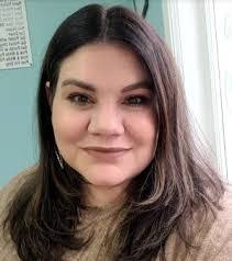 Laura Wilfong's Instagram, Twitter & Facebook