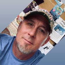 MidAmerican Energy's Sam Wagner presented Sioux City Parks Supervisor Kelly  Bach with a $5,000 check today as part of the Trees Please! energy  efficiency program. The money will fund tree planting projects