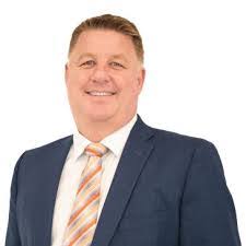 Jonathan Hobson's Instagram, Twitter & Facebook