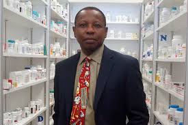 News Center » Longtime West Baltimore Pharmacist Inducted into Dean's Hall  of Fame