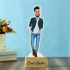 Are you looking for something manly and cool for your boyfriend? Cool Dude Personalized Caricature