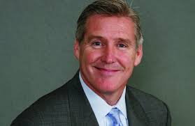 Merrill Shuffles Managers in Ultra-Rich Business, Adds Centralized Support  Unit