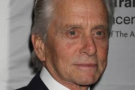 Er wünschte sich, dass sein sohn durch die zeit im gefängnis einen neustart wagen könnte. Michael Douglas Er Hatte Es Nicht Einfach Als Sohn Von Kirk Douglas