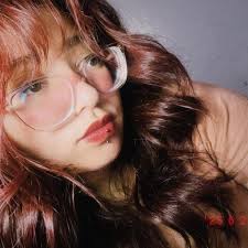 Anybody in Fort Worth that can do this set before my prom may 18? Wispy  hybrid/ light volume probably 10-14 cc curl in cat eye… I'm a licensed lash  tech if you