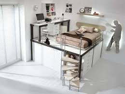 Il letto matrimoniale ikea è un elemento importante della stanza, che ci accoglie in molti momenti della giornata, quando abbiamo voglia di riposare un letto matrimoniale standard ha un materasso lungo 200 cm e largo 135 cm. Letti A Soppalco Foto Design Mag