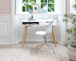 Even Your Office Furniture Can Be Scandinavian Styled Minimal Approach To An Office De Oak Office Furniture Scandinavian Office Chairs Office Furniture Design