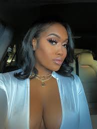 Thrust into the limelight: OnlyFans model Ashley Davis discusses her  unlikely career path, dating