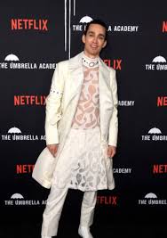 Robert Sheehan Robert Sheehan Umbrella Under My Umbrella