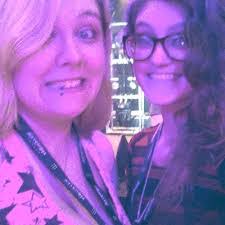 Julia Chandler's Instagram, Twitter & Facebook