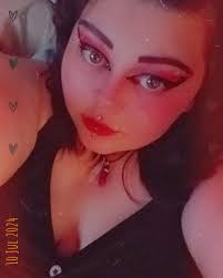 Woman seeking friends in south Indy area