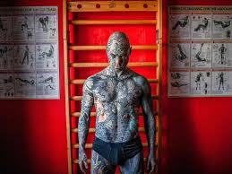 As the art of tattooing advances, snake tattoos become popular, and there are now iconic and every snake tattoo has its implied meaning to the wearer, and it is necessary to do an extensive. Mr Snake Meet The Teacher Who Is France S Most Tattooed Man Entertainment Photos Gulf News
