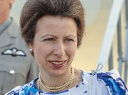 Princesa Anne discutiu com bandido e escapou de sequestro há 50 anos