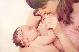 If the doorbell or phone rings and you feel you must answer it, scoop up your baby in a towel and take him with you. How To Hold A Baby 8 Safe Positions With Pictures