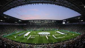 Stadtbezirk ferencváros (deutsch franzstadt), der nach dem österreichischen kaiser franz i. Chelsea Gast Bei Stadioneinweihung Von Ferencvaros Die Uefa Uefa Com