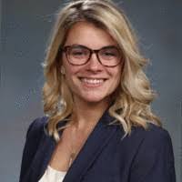 Alexandra Bennett's Instagram, Twitter & Facebook